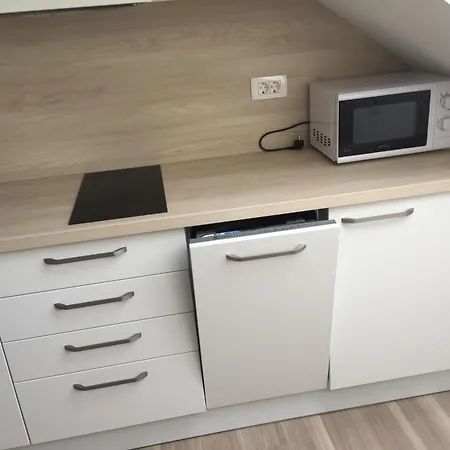 Kirhouse Apartman *