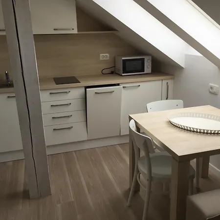 Apartman Kirhouse